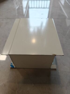 High-Performance Hygienic Laminar Flow Ceiling – 75mm PIR Core with 0.45mm Anti-Microbial Steel Plate, for Critical Care Operating Rooms